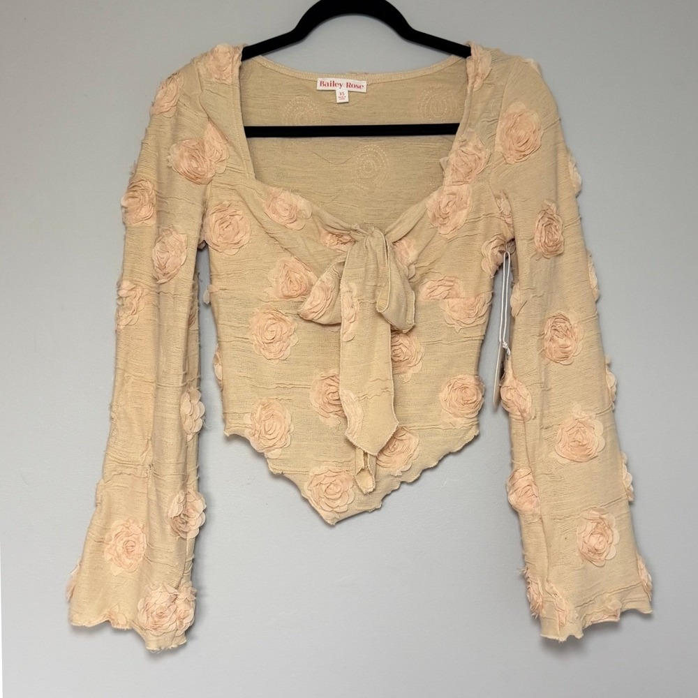 Bailey Rose Beige 3D Floral Rosette Tie Front Handkerchief Hem Top XS BRT3074-1D